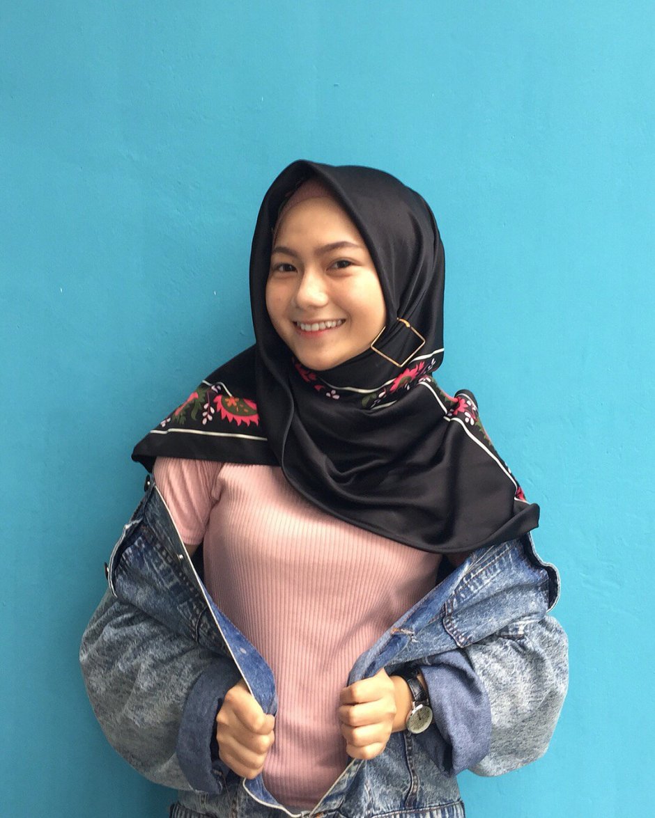 Latest Hits Indo Jilbab Viral SMA Menjelajahi Kedalaman Tanpa Jeda