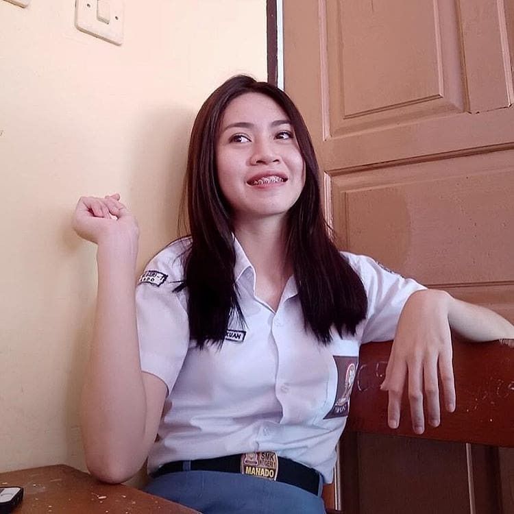 Vidio Viral Abg SMA 2026 Terbaru Indo Sepupu Nakal Dari Surabaya Yang Masih Gurih Dan Kriuk Jadi Pusat Perhatian Global Trending Top New