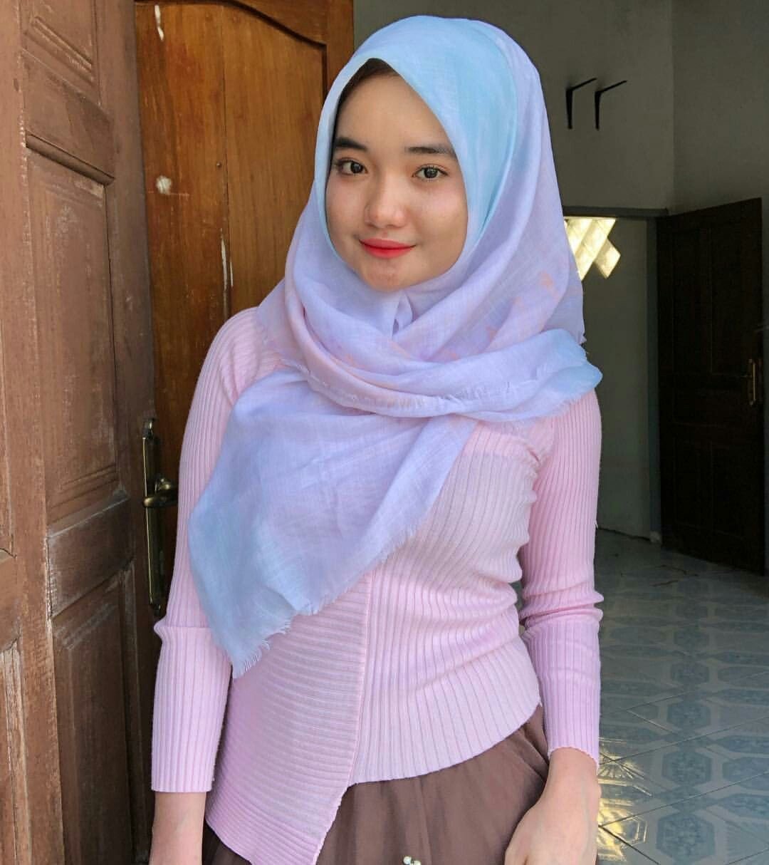 Viral Sma Hijab Indo Hug Tightly Without Distance Wiwik Top Global